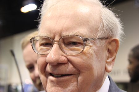 The Best Warren Buffett Stocks to Buy With $300 Right Now