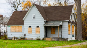 Rental Property Eyesores – Home Experts’ Tips on How to Fix Them