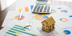 ‘An unusual downturn.’ The share of equity-rich homes in America saw its largest quarterly decline in 4 years: report. Should you tap into your home equity now?