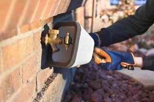 The 5-Minute DIY Contractors Always Do in November (and You Should Too)